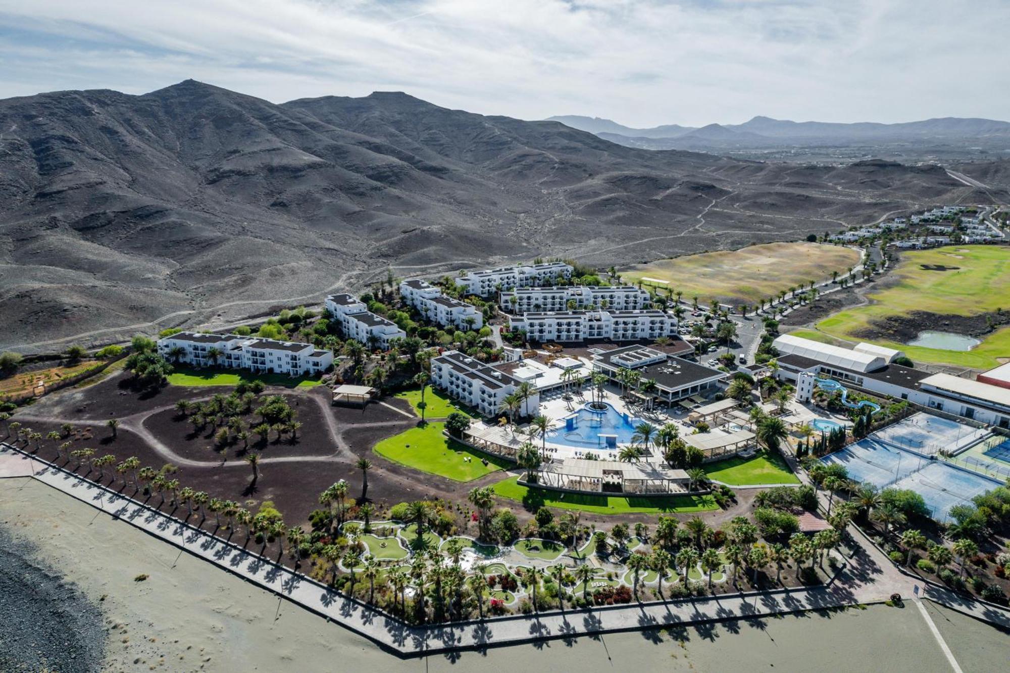 普雷伊塔斯公寓式酒店 4* Las Playas